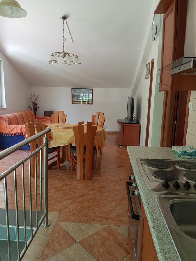 Appartement Monika à Rab Town Extérieur photo